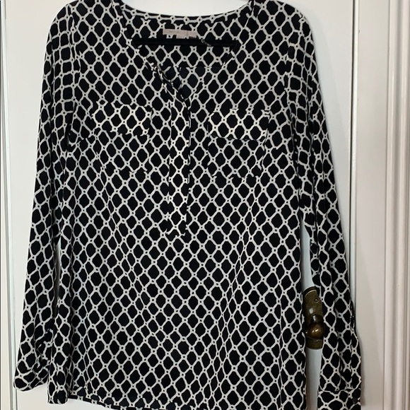 Gap size Sm/tall black/white tunic top - Picture 2 of 7